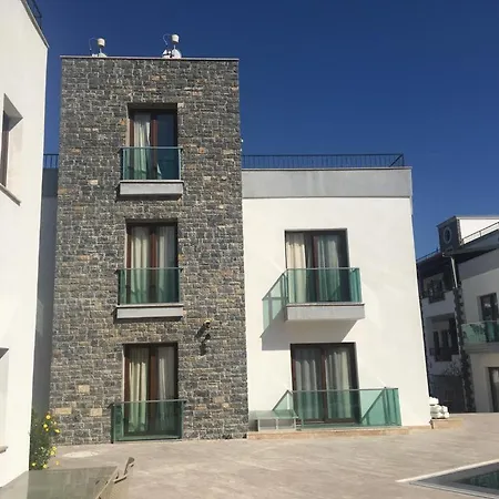 Orya Aparts Aparthotel *