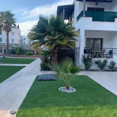 Orya Aparts 公寓式酒店 *