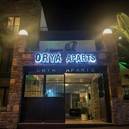 Orya Aparts