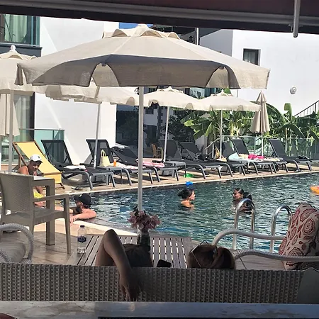 Orya Aparts Апарт-отель *