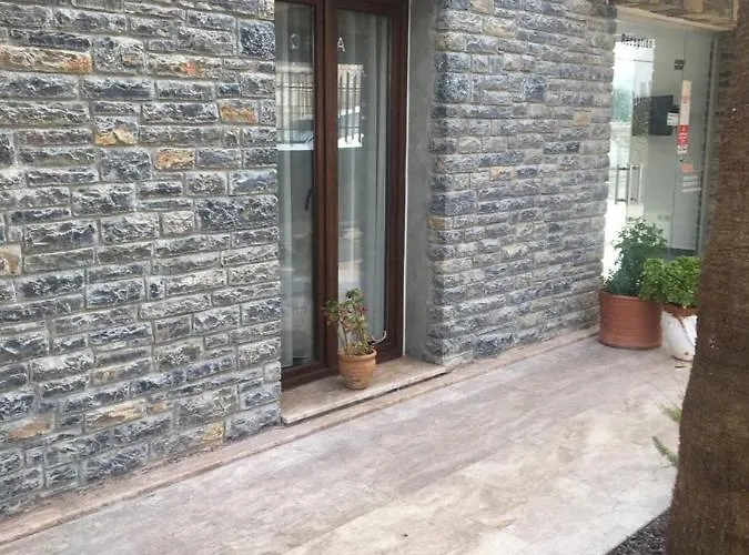 Orya Aparts Гумбет