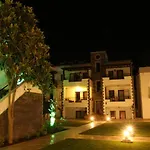 Orya Aparts 3*