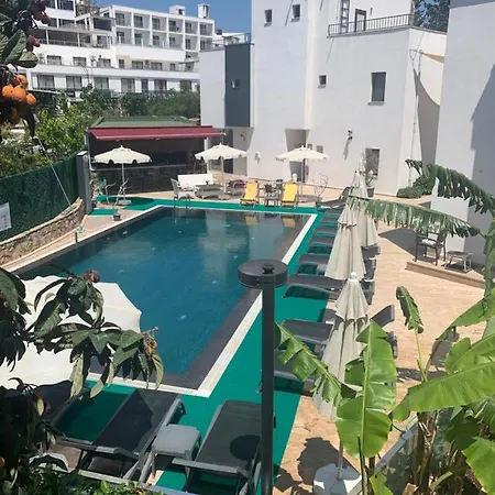 Lägenhetshotell Orya Aparts *